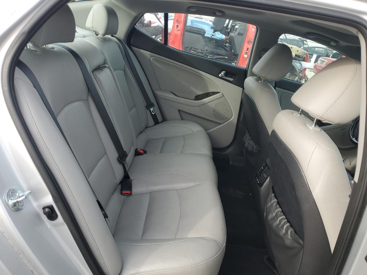 2014 Kia Optima - Image 10