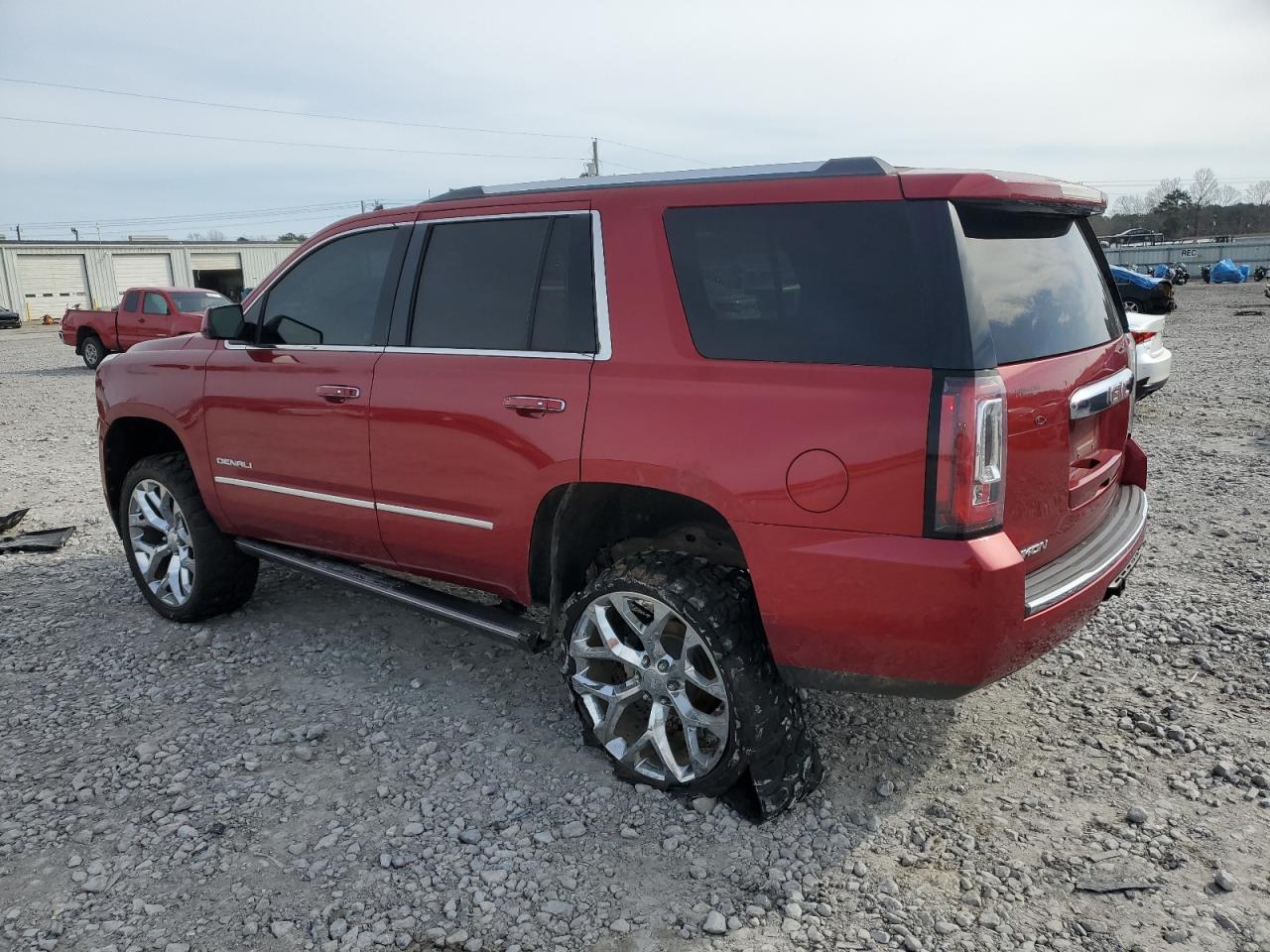 2015 GMC Yukon - Image 2