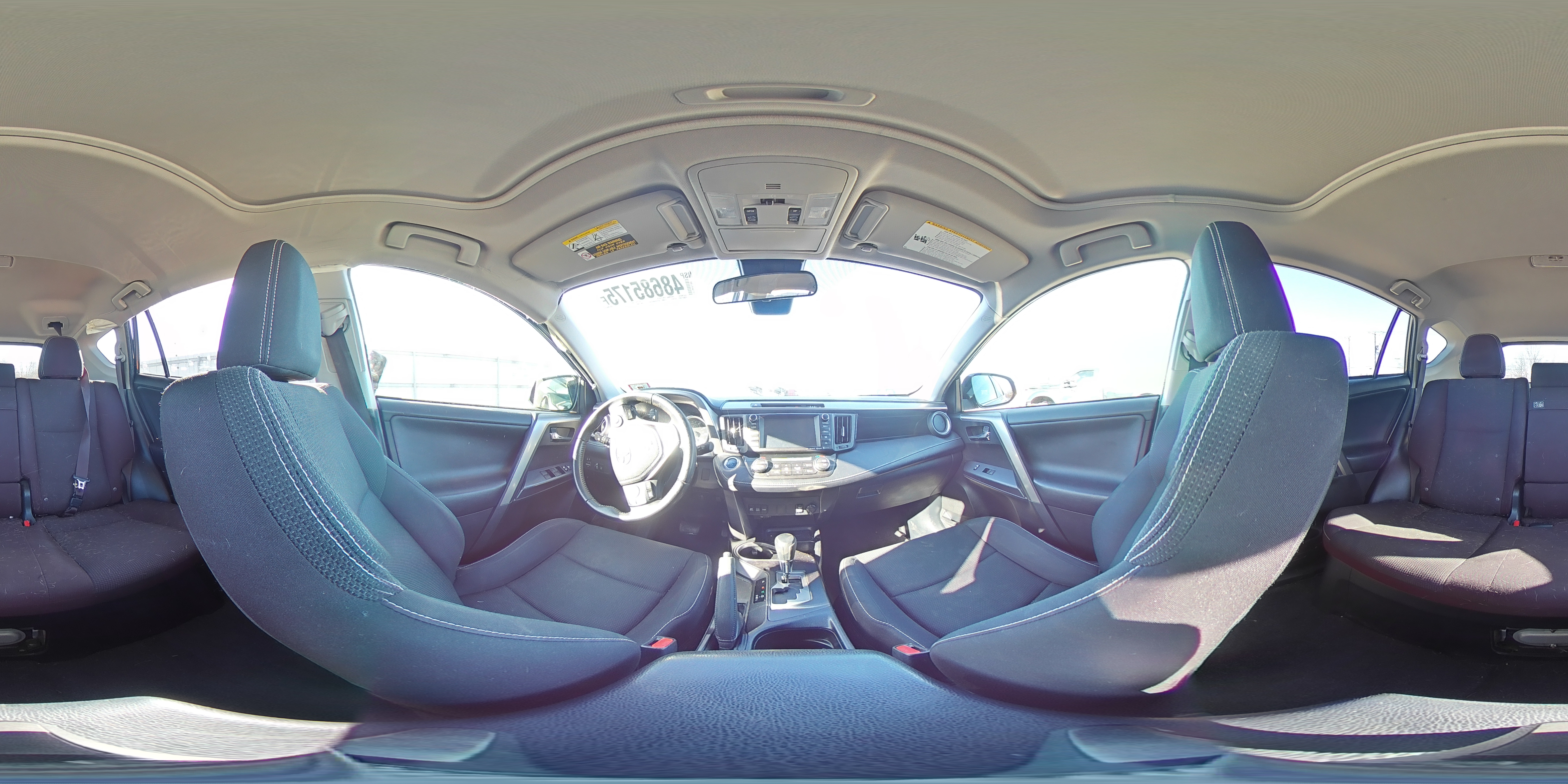 2017 Toyota RAV 4 - Image 13