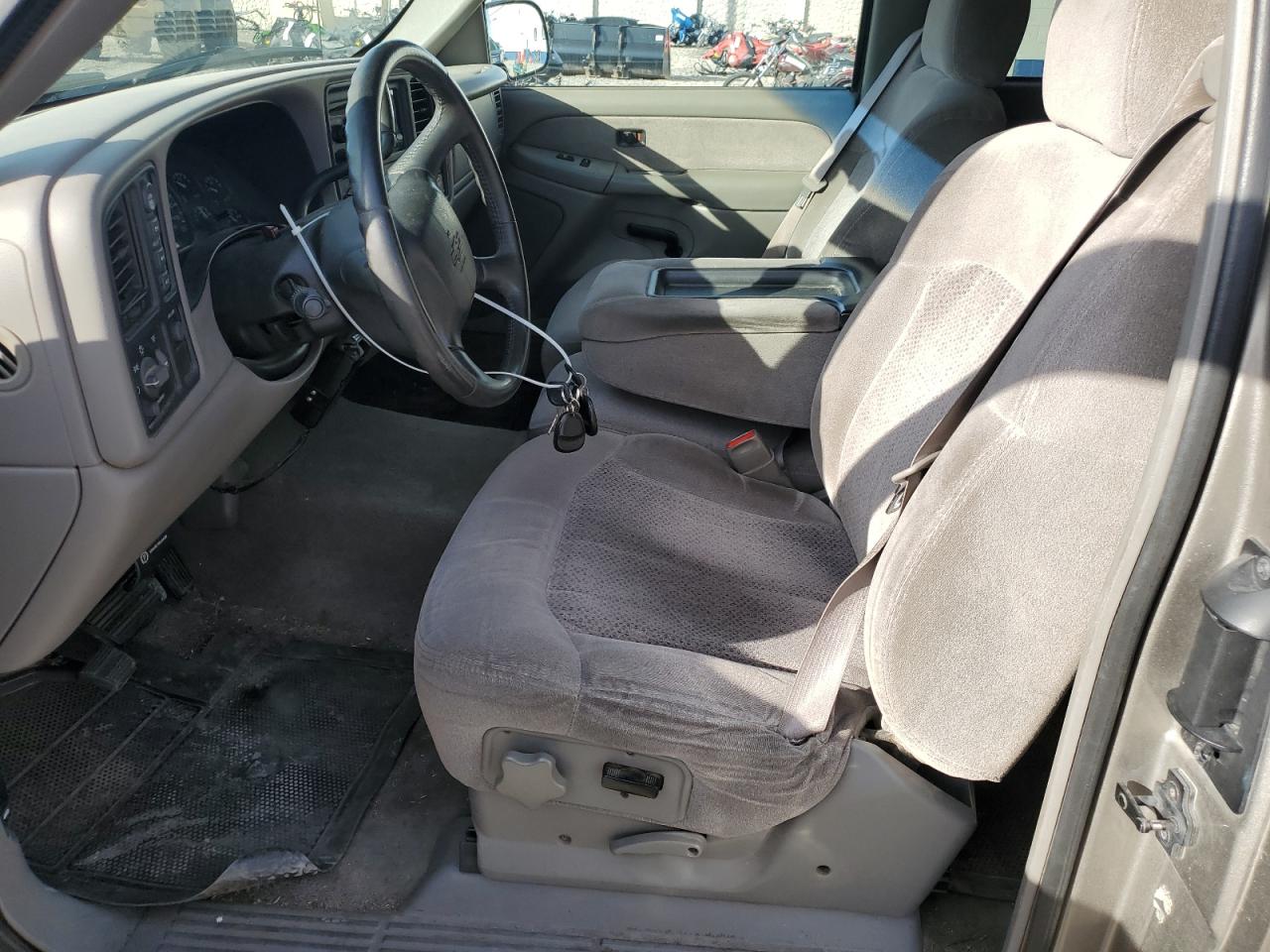 2000 Chevrolet Silverado - Image 7