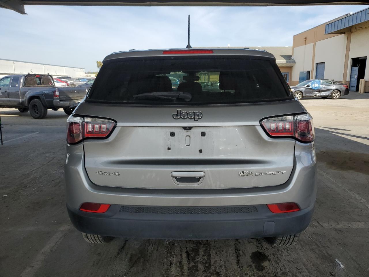 2018 Jeep Compass - Image 6