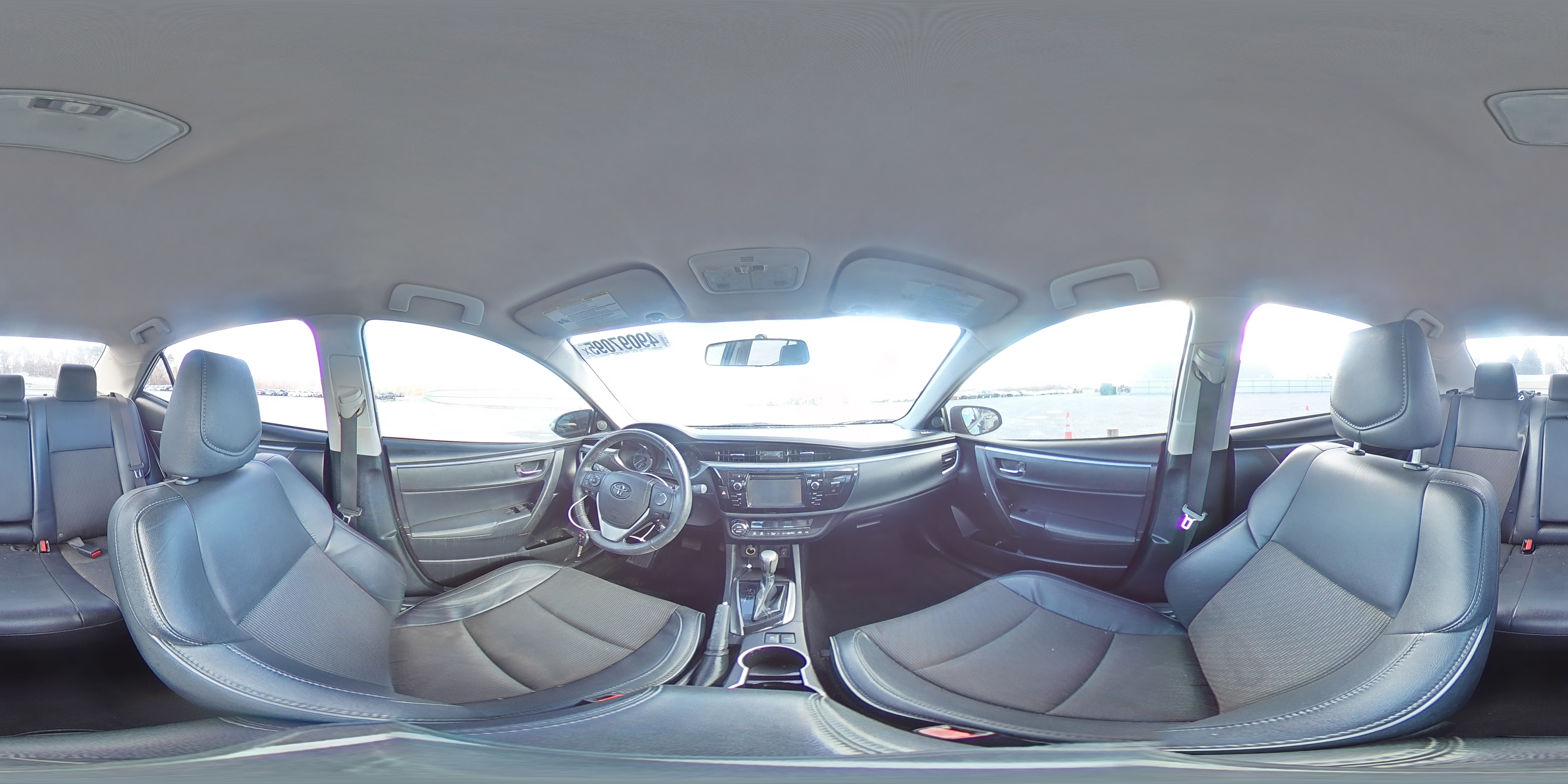 2015 Toyota Corolla - Image 13