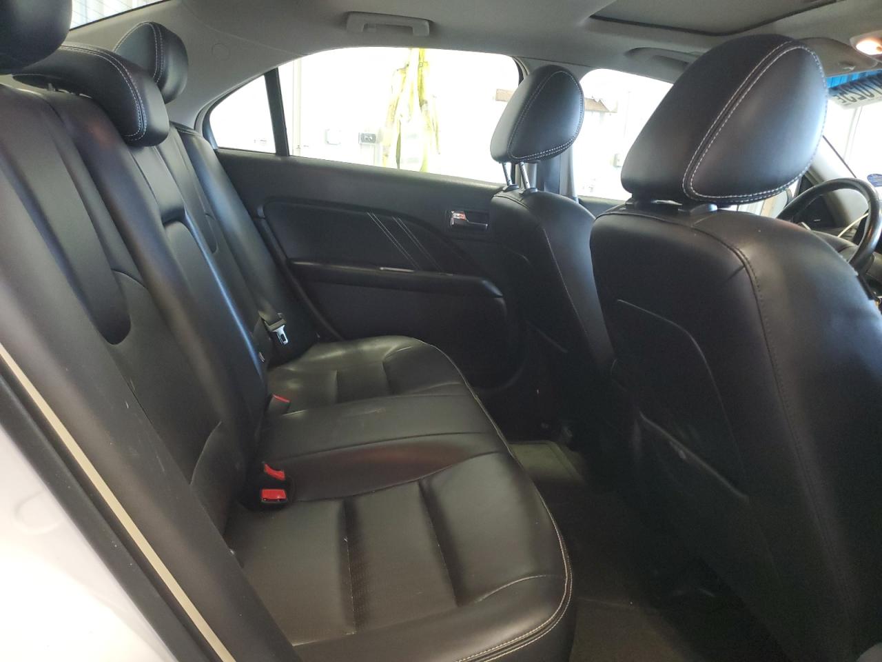 2012 Ford Fusion - Image 10