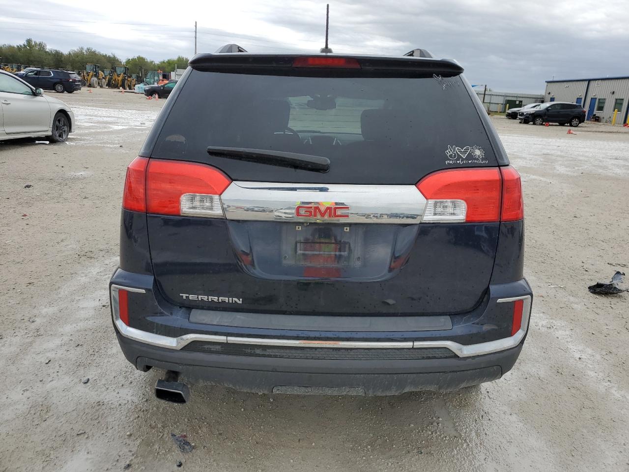 2017 GMC Terrain - Image 6