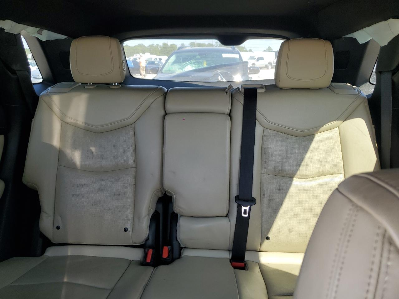 2017 Cadillac Xt5 Premium Luxury VIN: 1GYKNCRS1HZ163726 Lot: 50638935