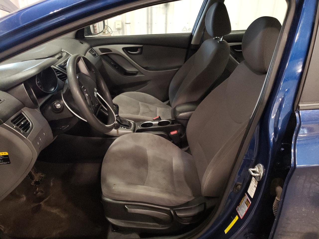 2015 Hyundai Elantra - Image 7