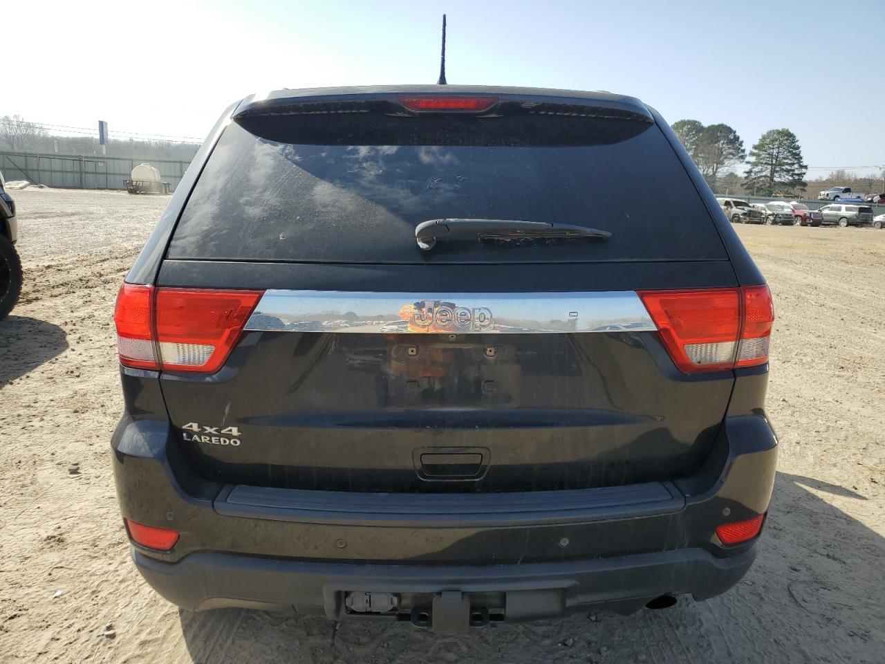 2012 Jeep Grand Cherokee - Image 6