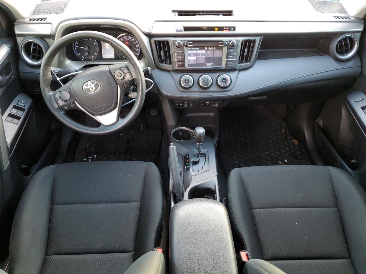 2018 Toyota RAV 4 - Image 8