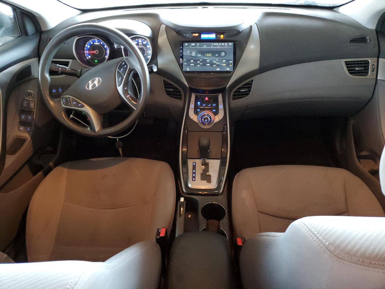 2013 Hyundai Elantra - Image 8