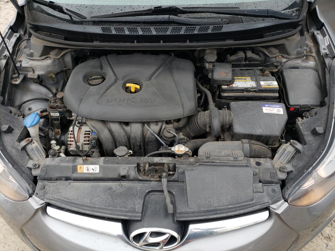2015 Hyundai Elantra - Image 12