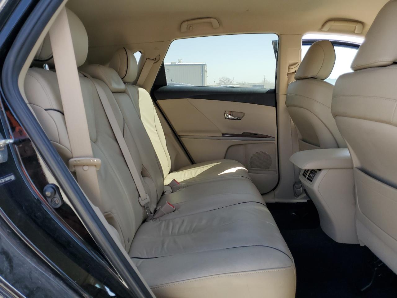2009 Toyota Venza - Image 11