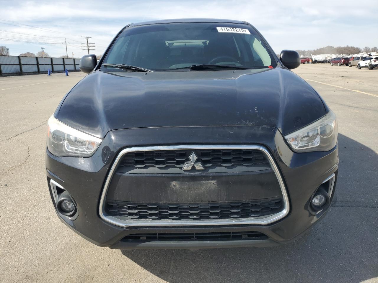 2015 Mitsubishi Outlander - Image 5