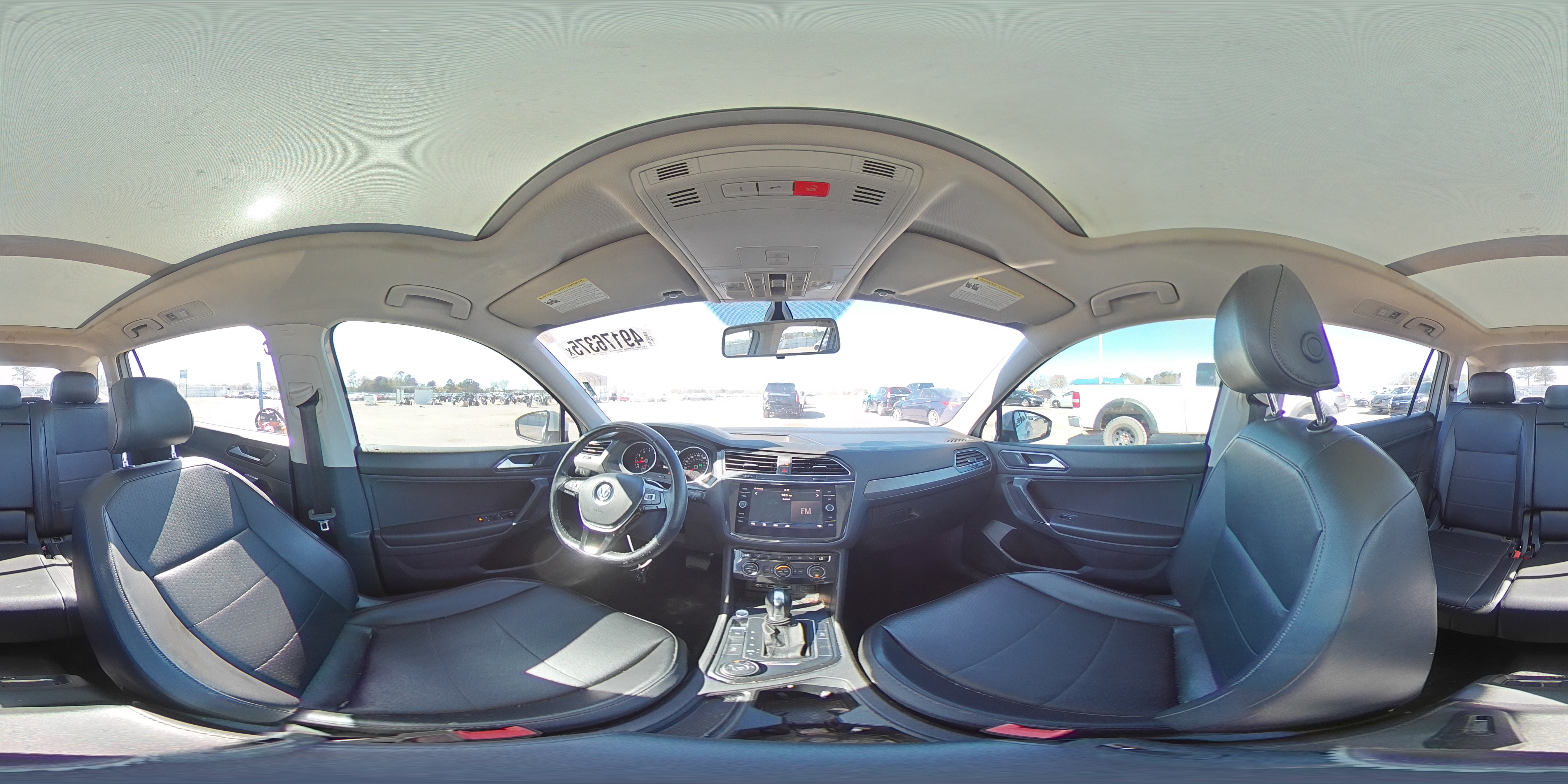 2018 Volkswagen Tiguan - Image 13