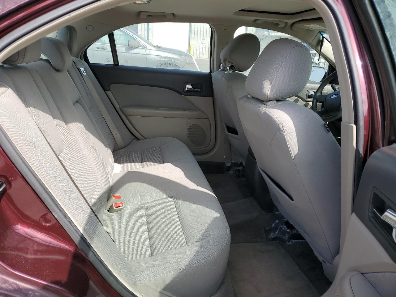 2012 Ford Fusion - Image 10