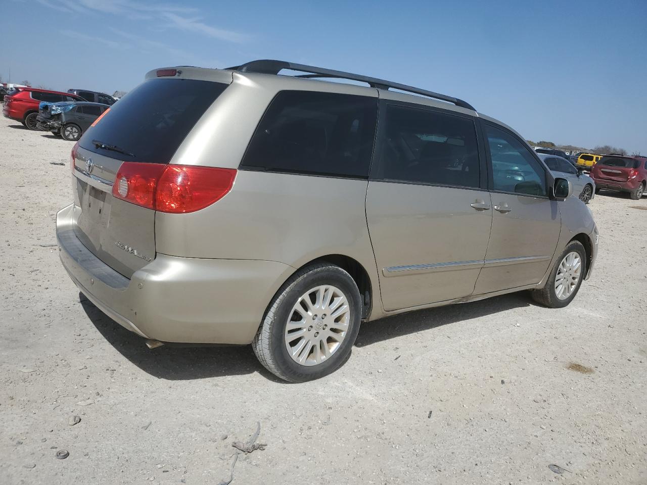 2008 Toyota Sienna - Image 3