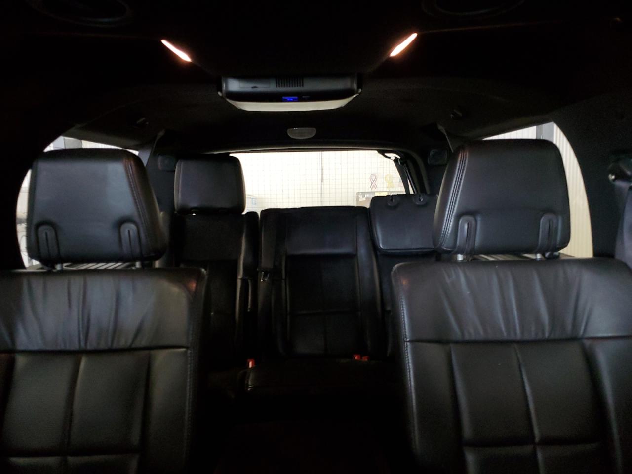 2012 Lincoln Navigator - Image 10