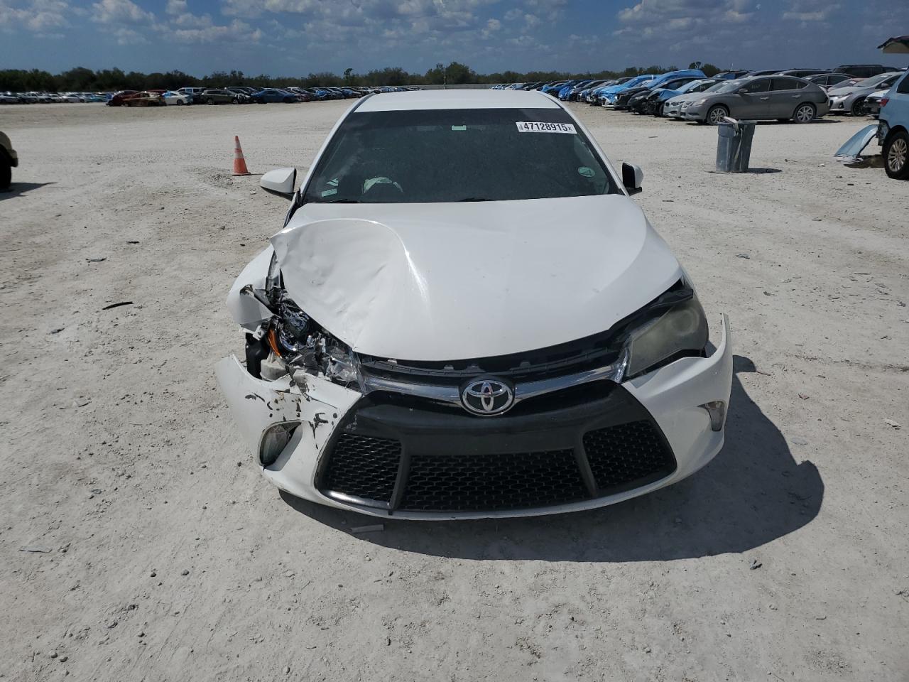 2017 Toyota Camry - Image 5