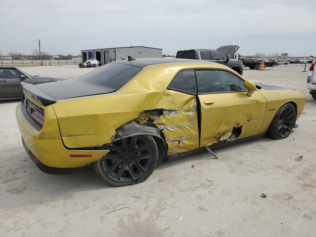 2020 Dodge Challenger - Image 3