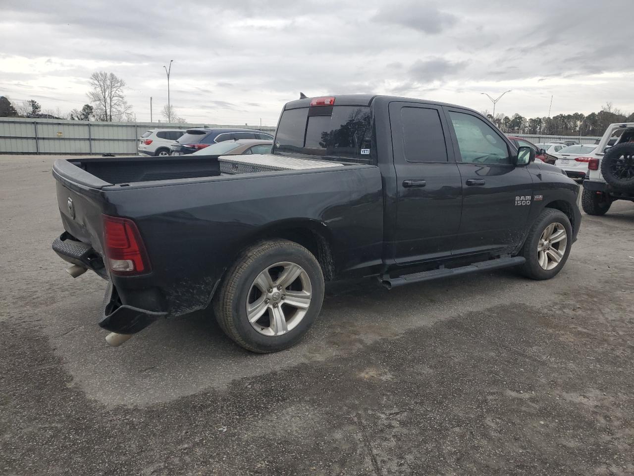 2016 RAM 1500 - Image 3