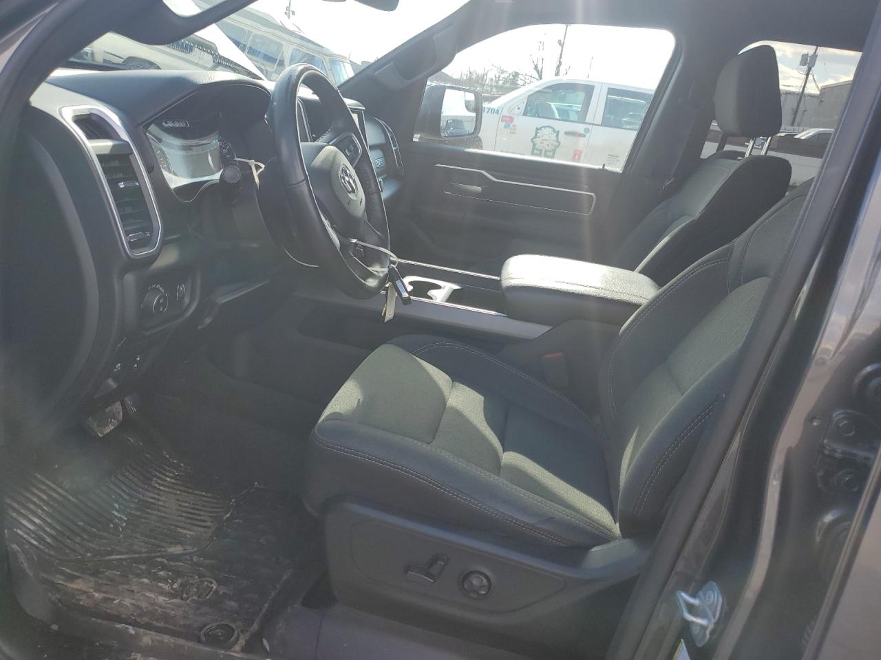 2020 RAM 1500 - Image 7