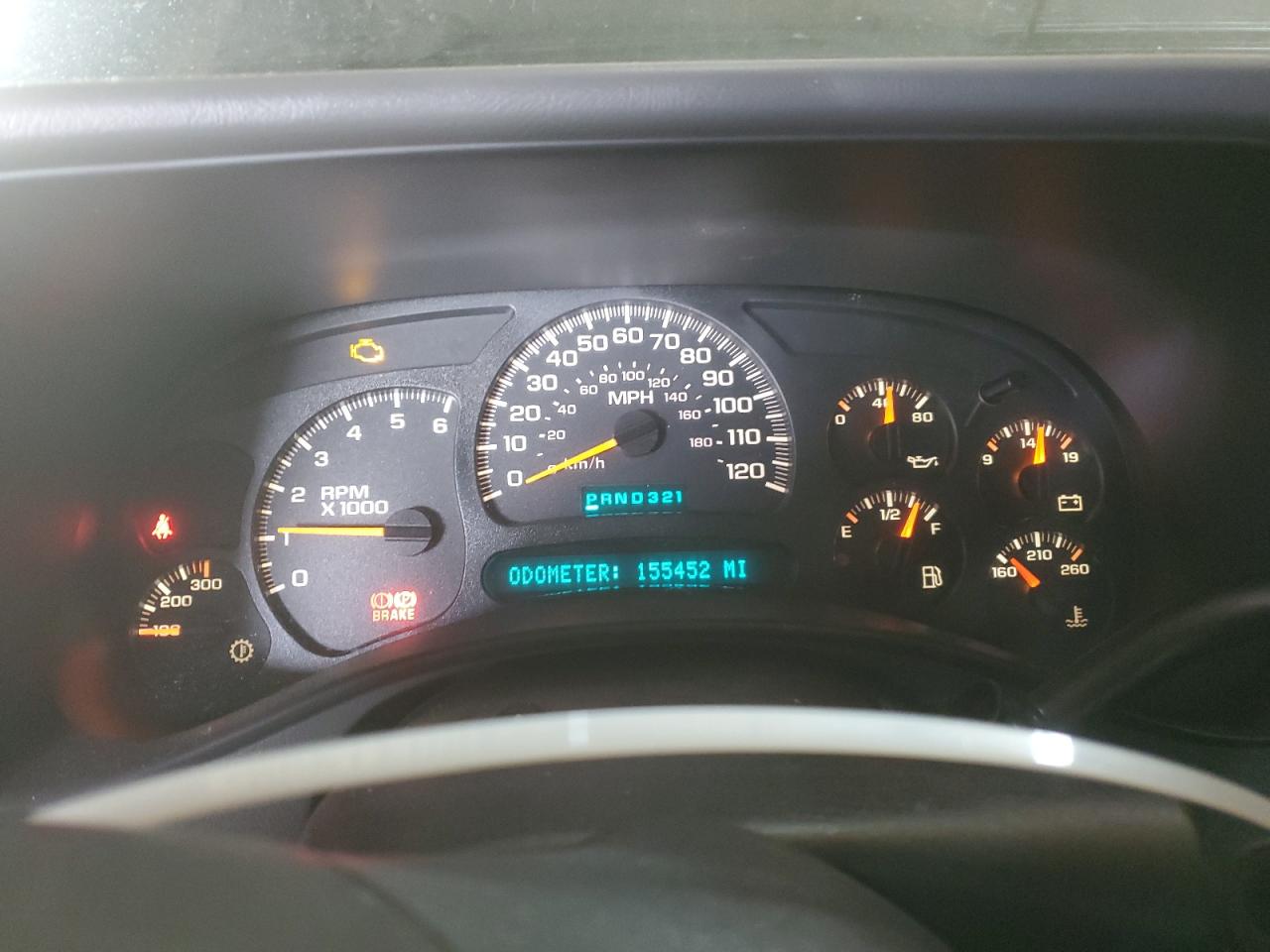2003 Chevrolet Silverado - Image 9