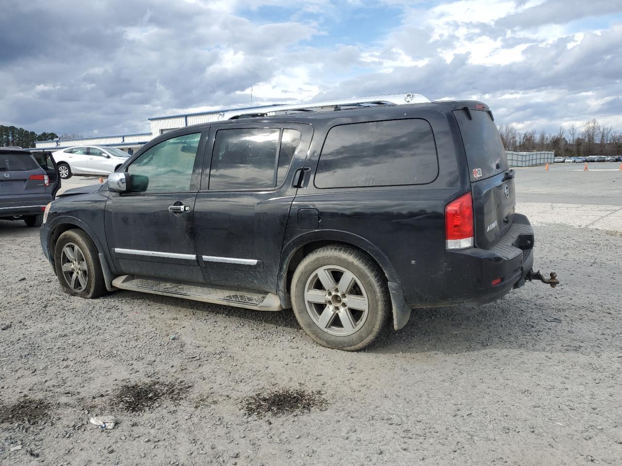2010 Nissan Armada - Image 2