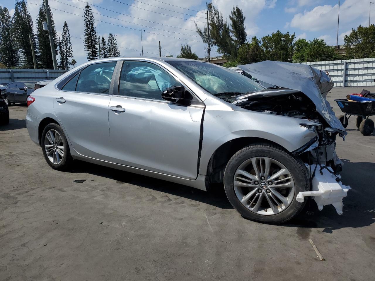 2015 Toyota Camry - Image 4