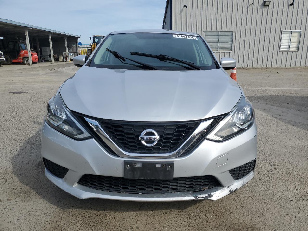 2017 Nissan Sentra - Image 5