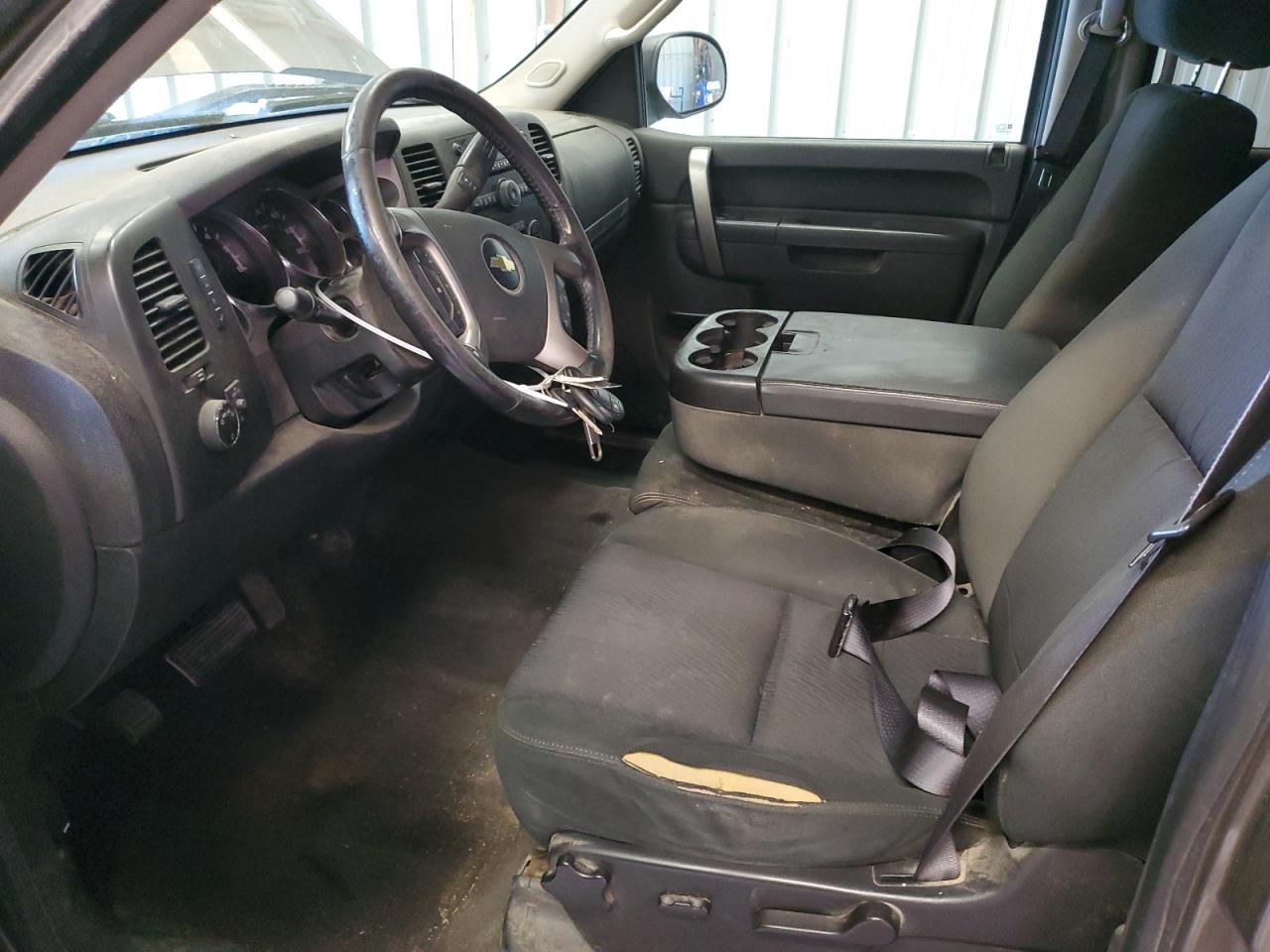 2012 Chevrolet Silverado - Image 7