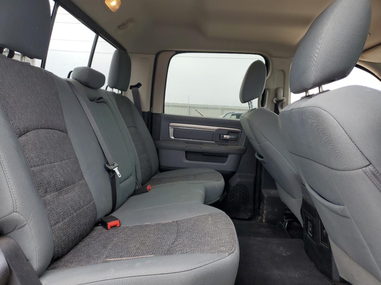 2017 RAM 1500 - Image 10