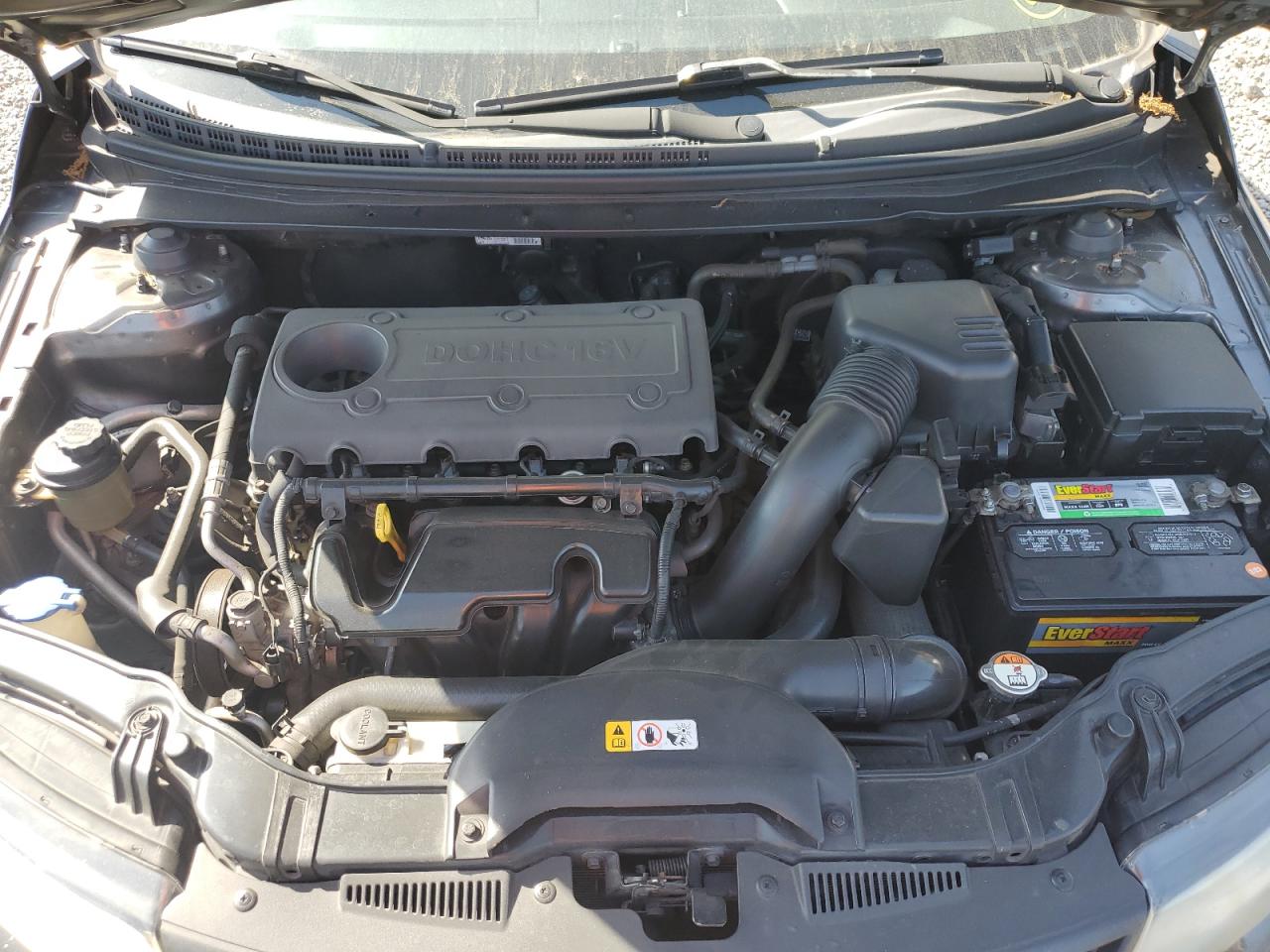 2013 Kia Forte - Image 12