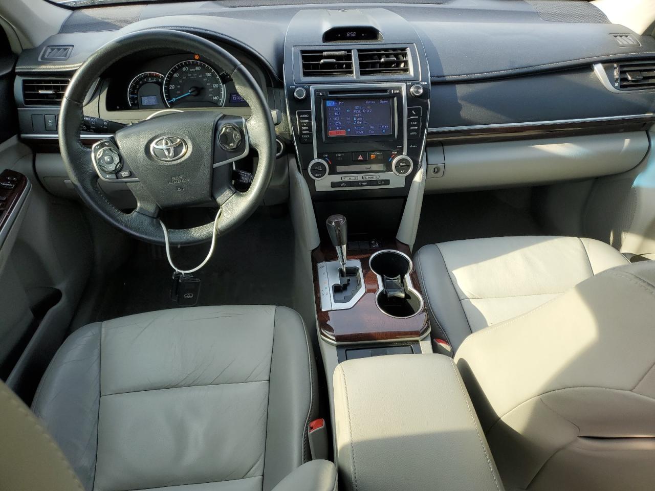 2012 Toyota Camry - Image 8