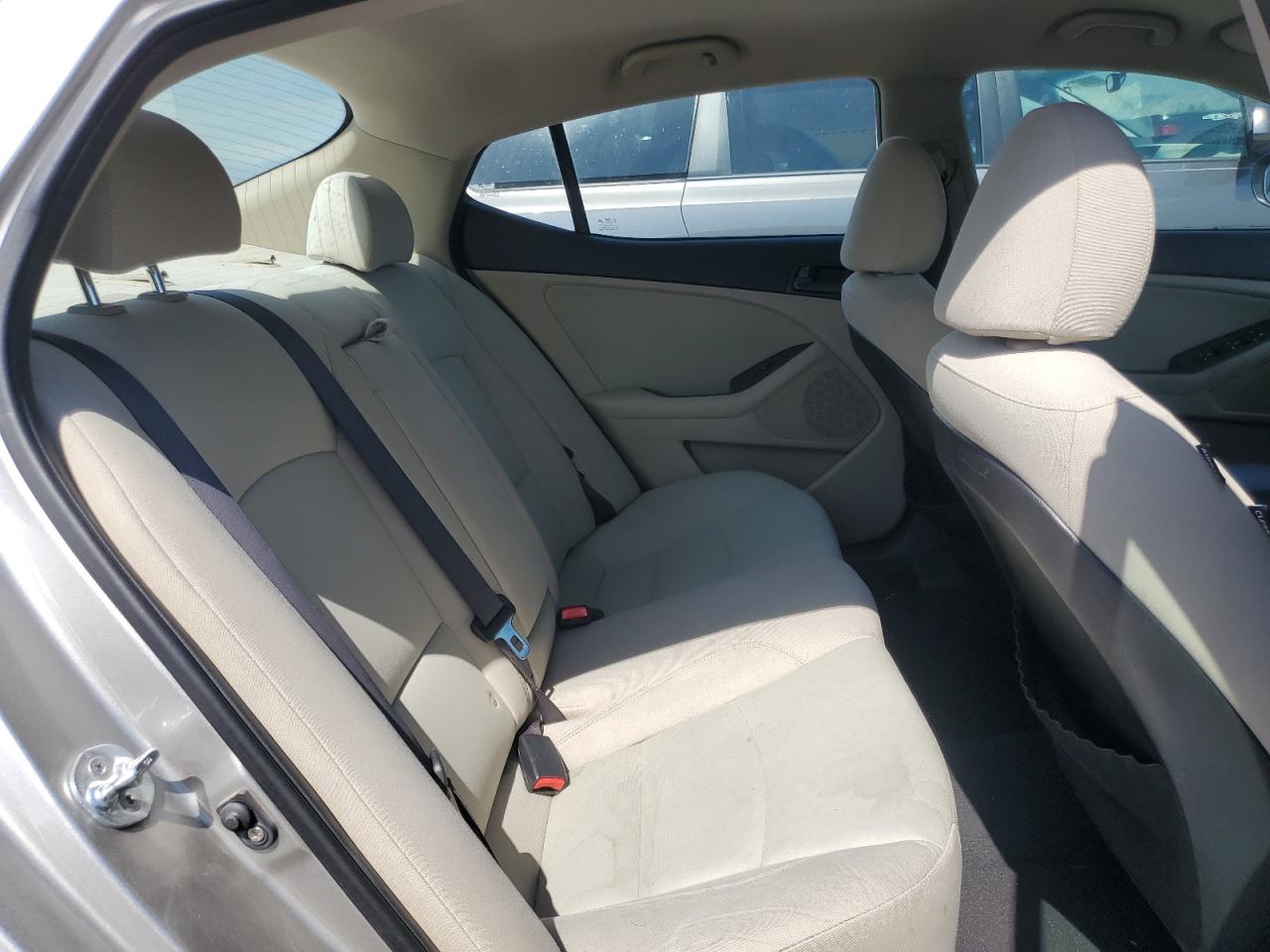 2015 Kia Optima - Image 10