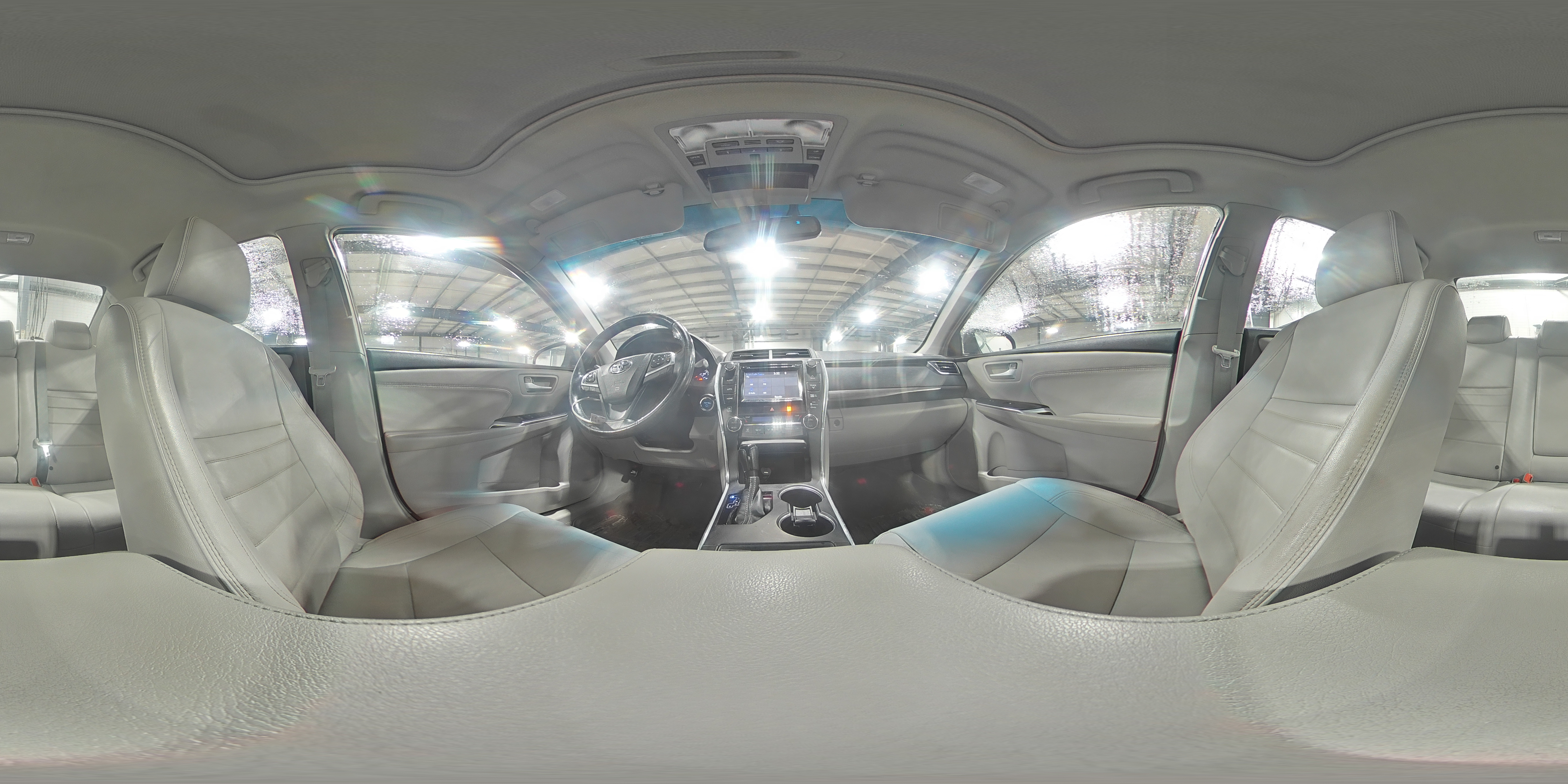 2015 Toyota Camry - Image 14