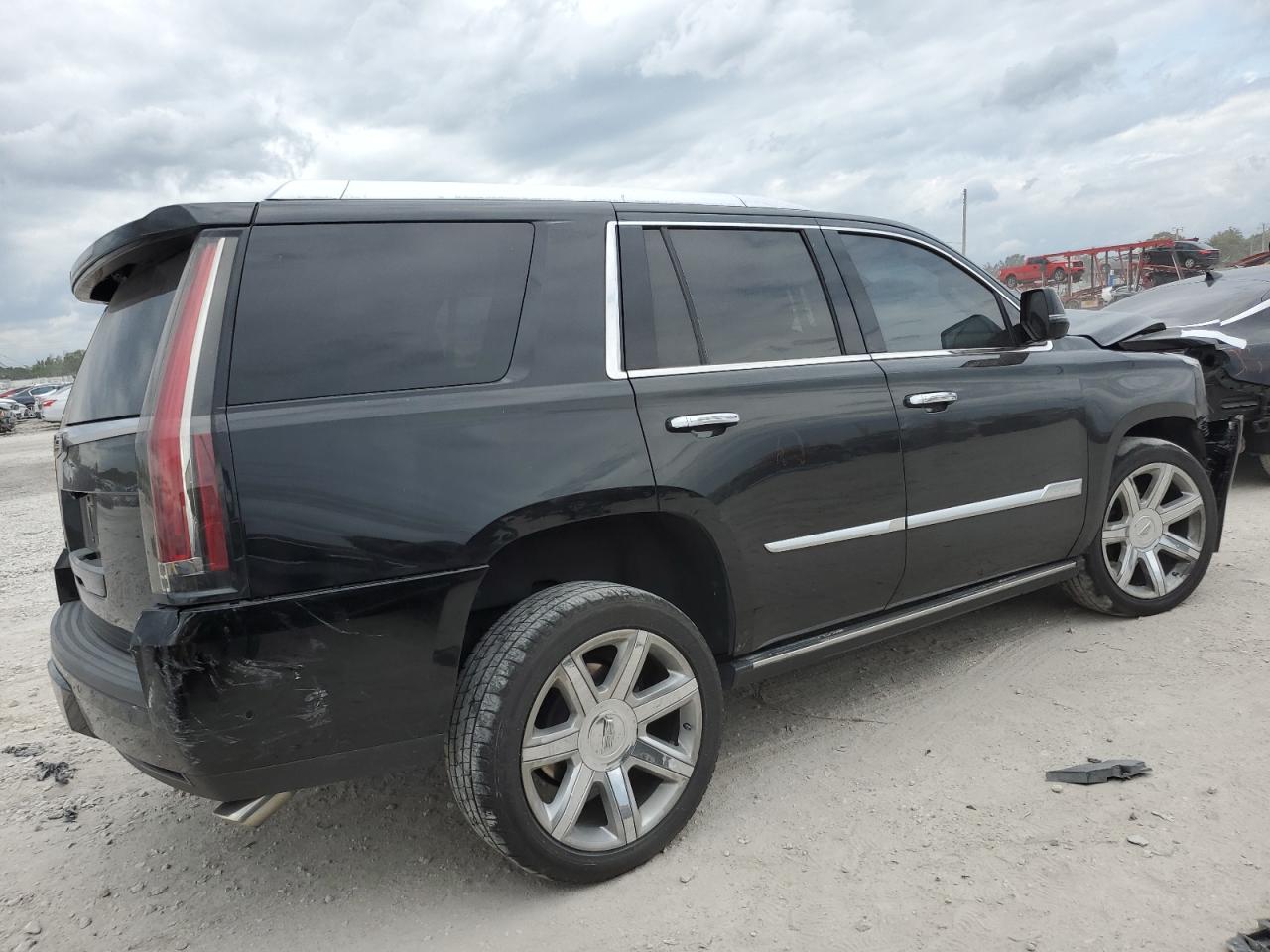 2020 Cadillac Escalade - Image 3