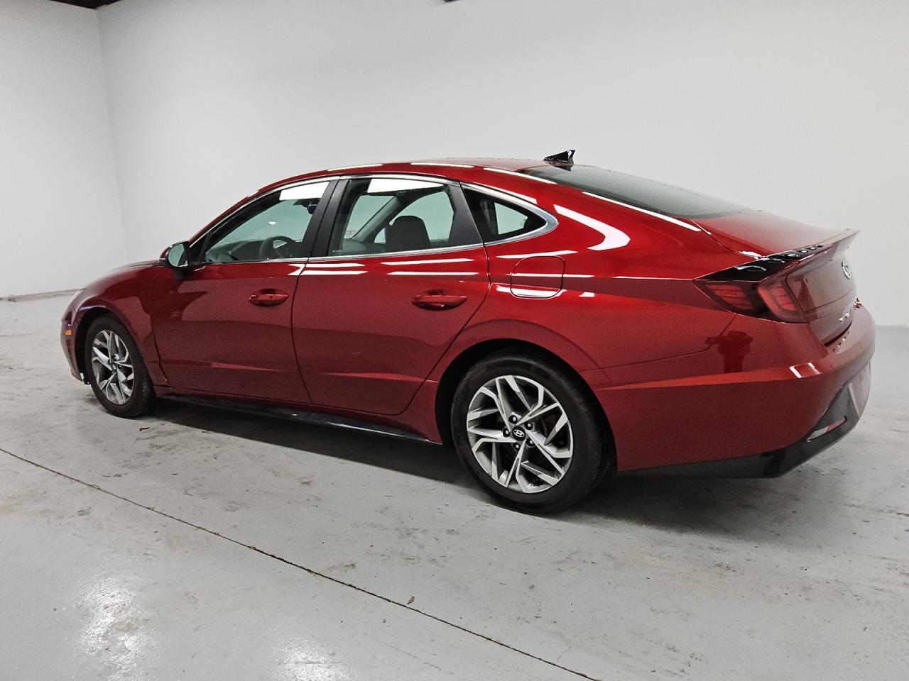 2023 Hyundai Sonata - Image 2