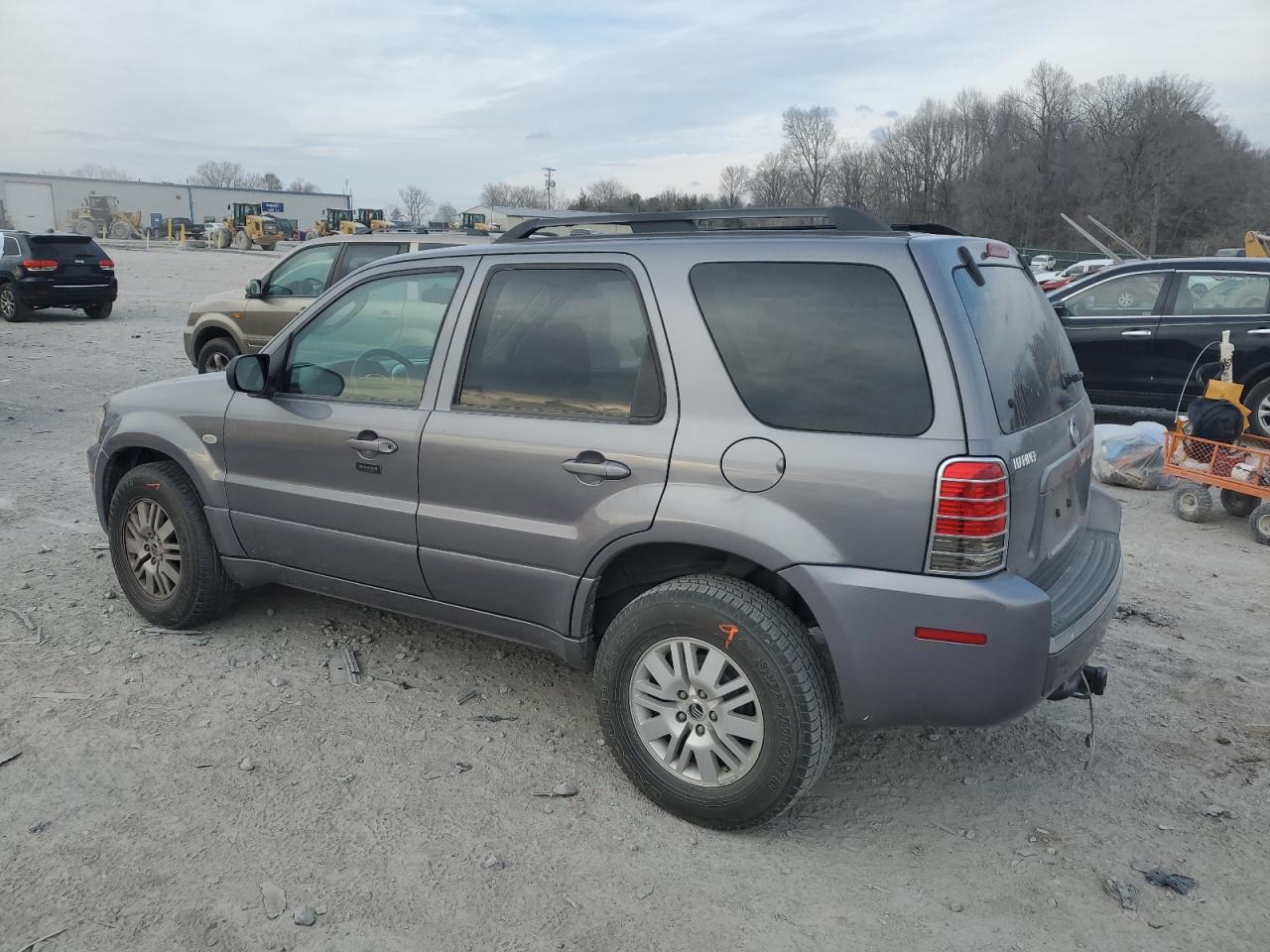 2007 Mercury Mariner - Image 2