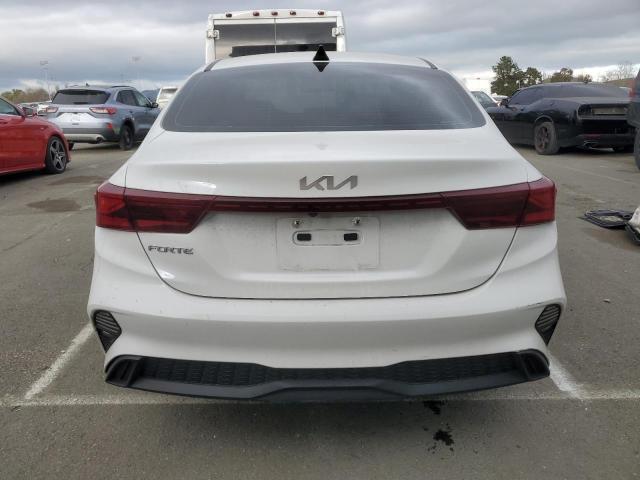  KIA FORTE 2023 Biały