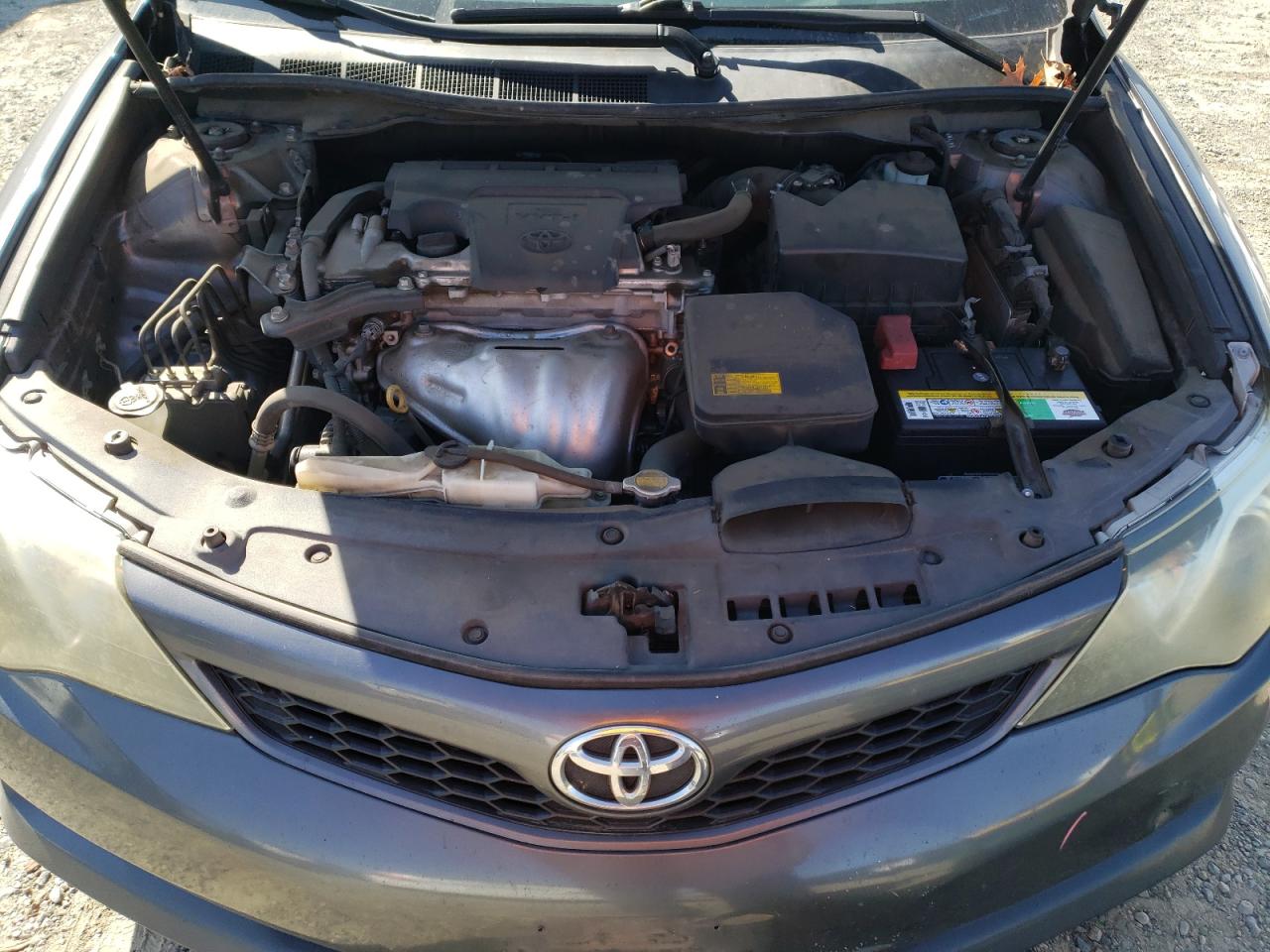 2014 Toyota Camry - Image 11