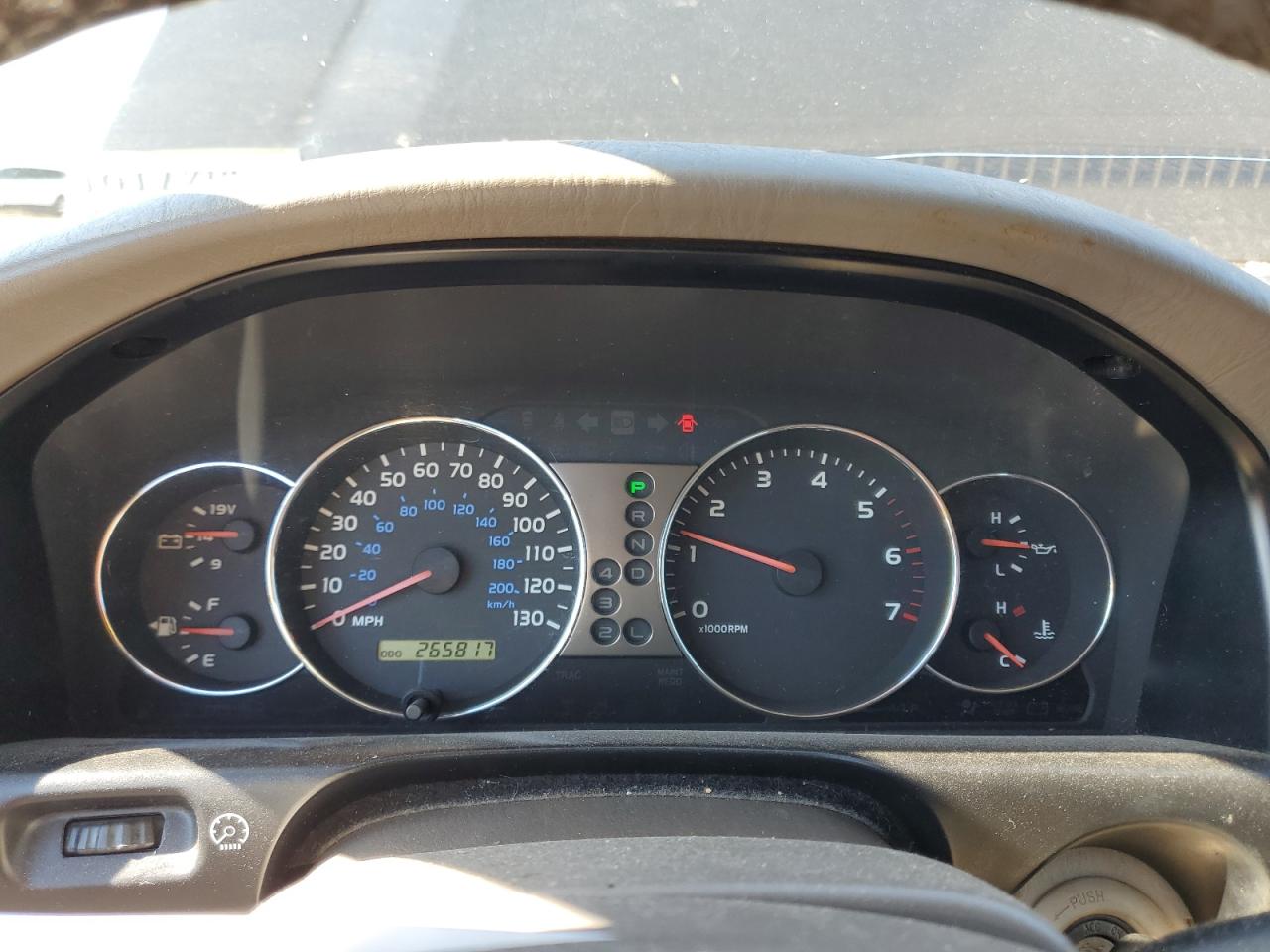 2005 Toyota Land Cruiser - Image 9