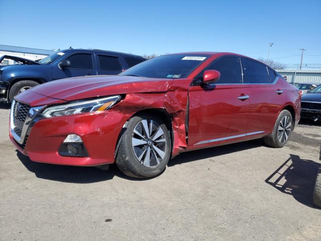  NISSAN ALTIMA 2019 Czerwony