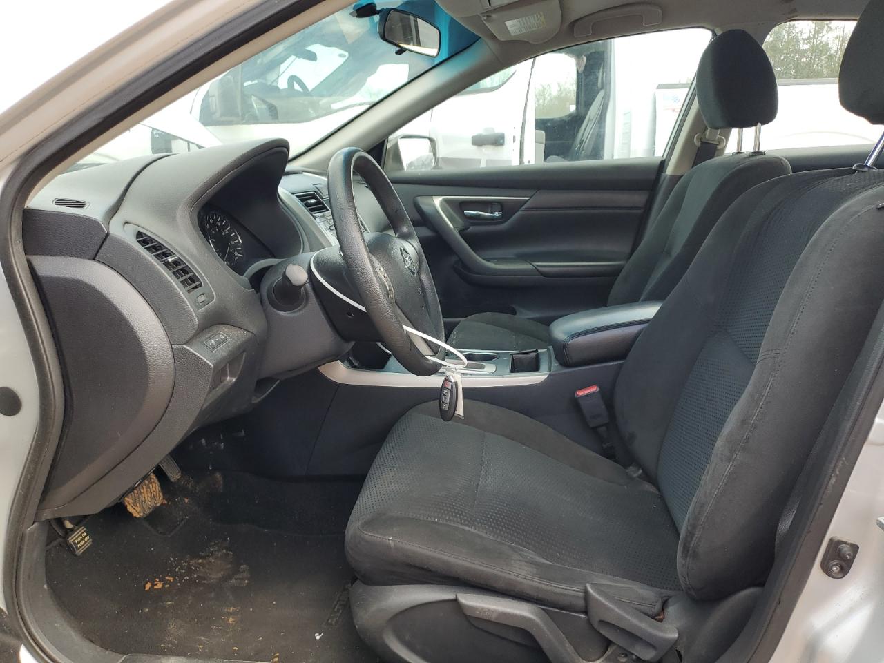 2015 Nissan Altima - Image 7