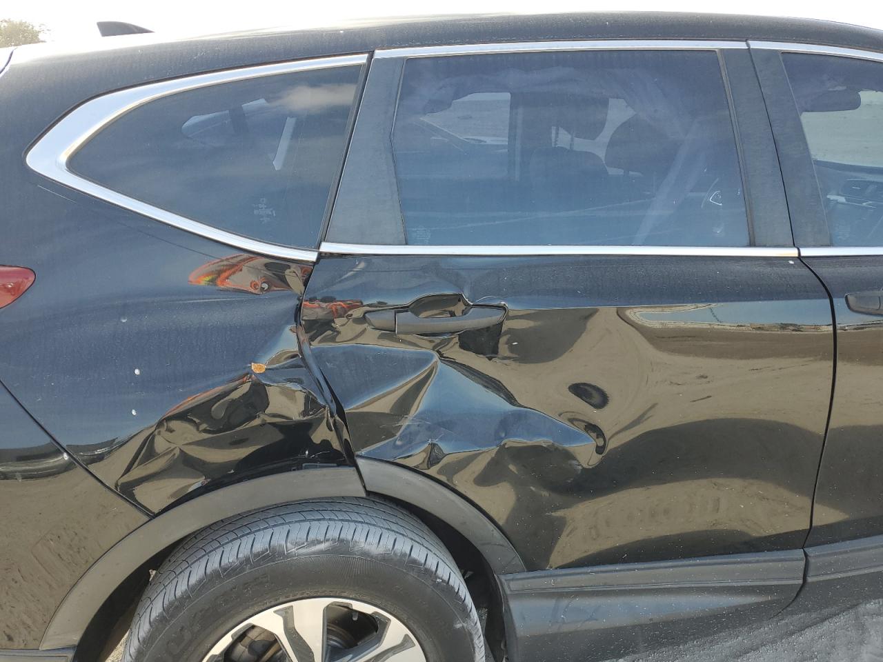 2018 Honda CR-V - Image 11