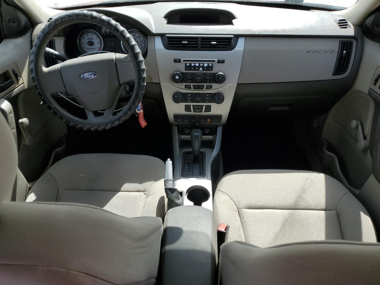 2010 Ford Focus - Image 8