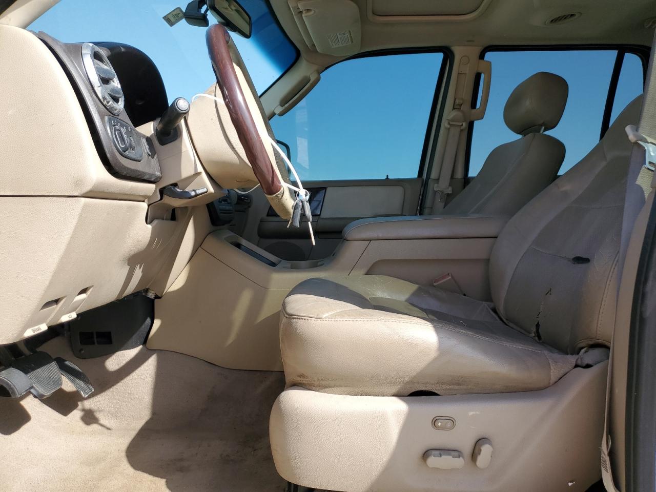 2006 Ford Expedition - Image 7