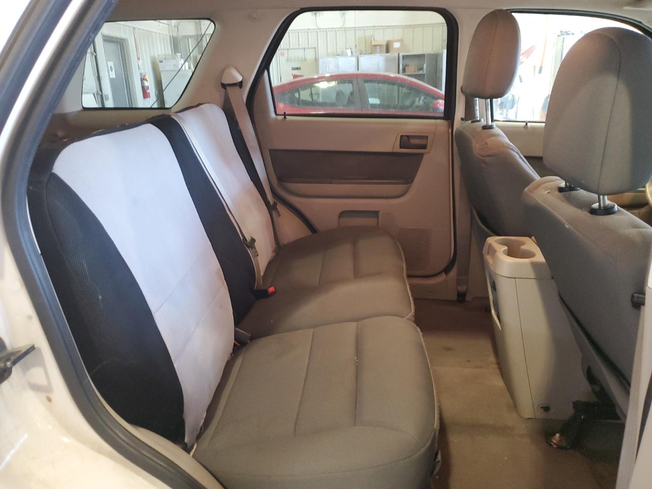 2009 Ford Escape - Image 11
