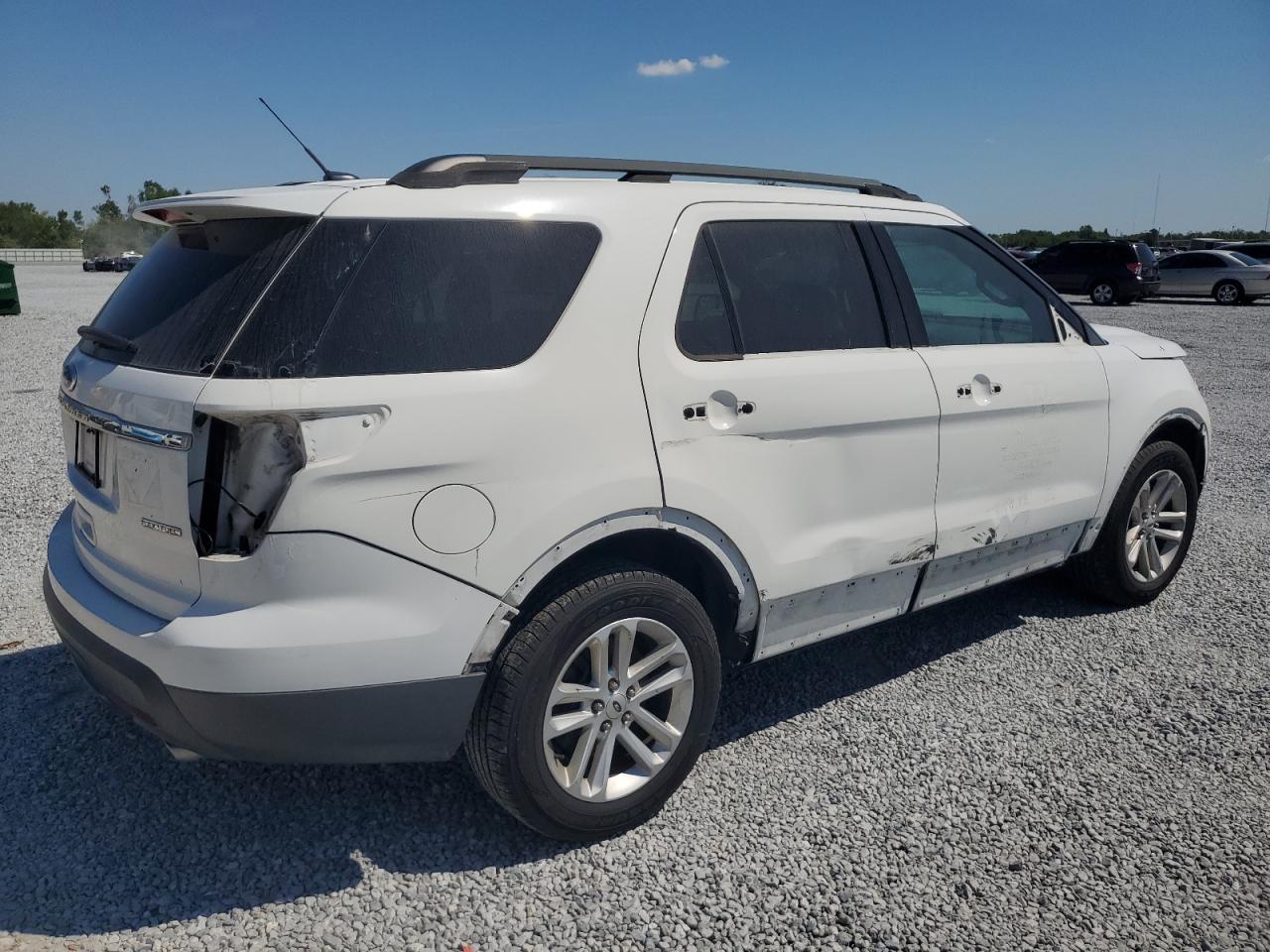 2015 Ford Explorer - Image 3