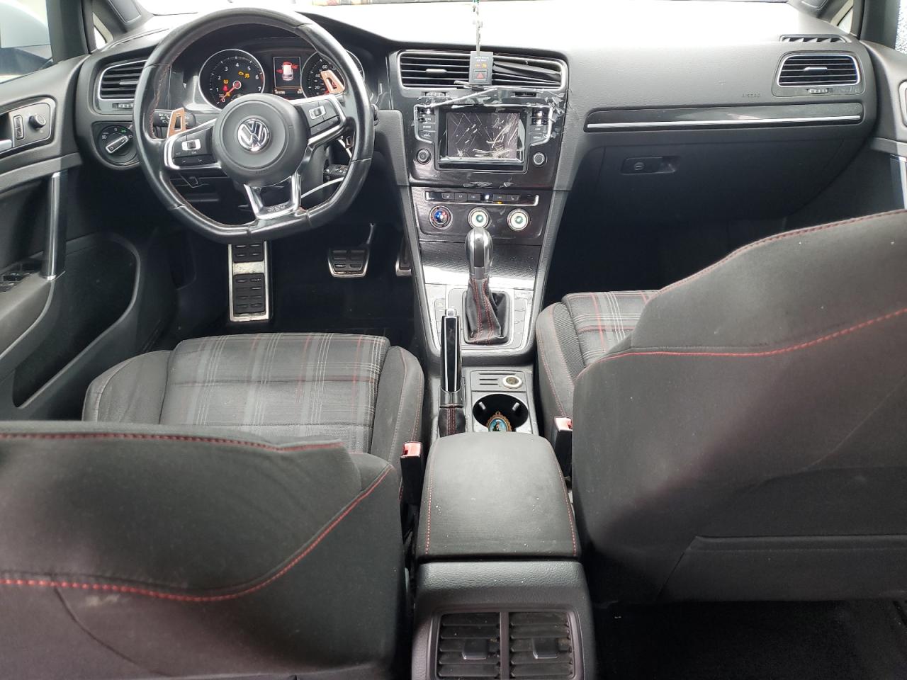 2015 Volkswagen GTI - Image 8
