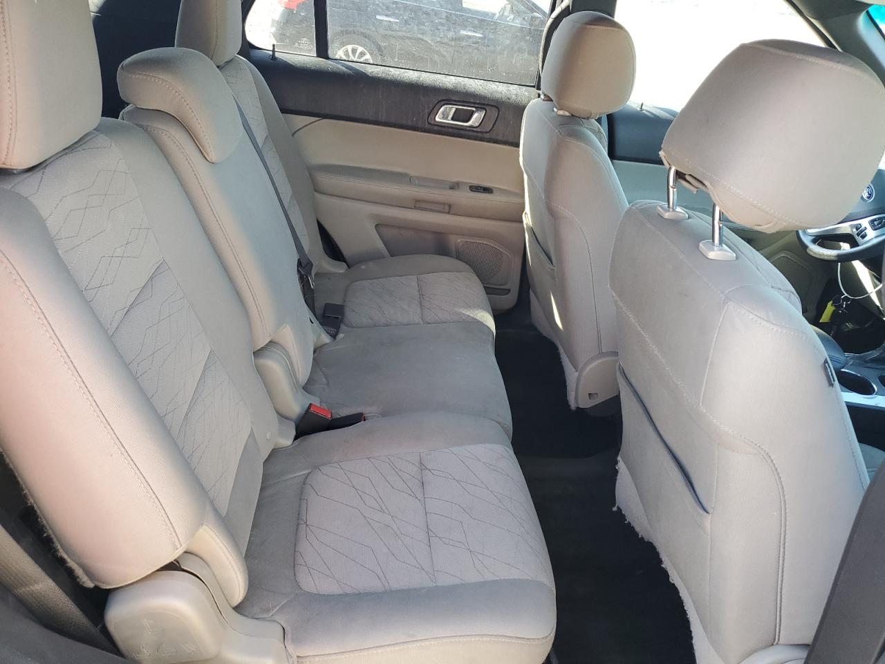 2014 Ford Explorer - Image 10