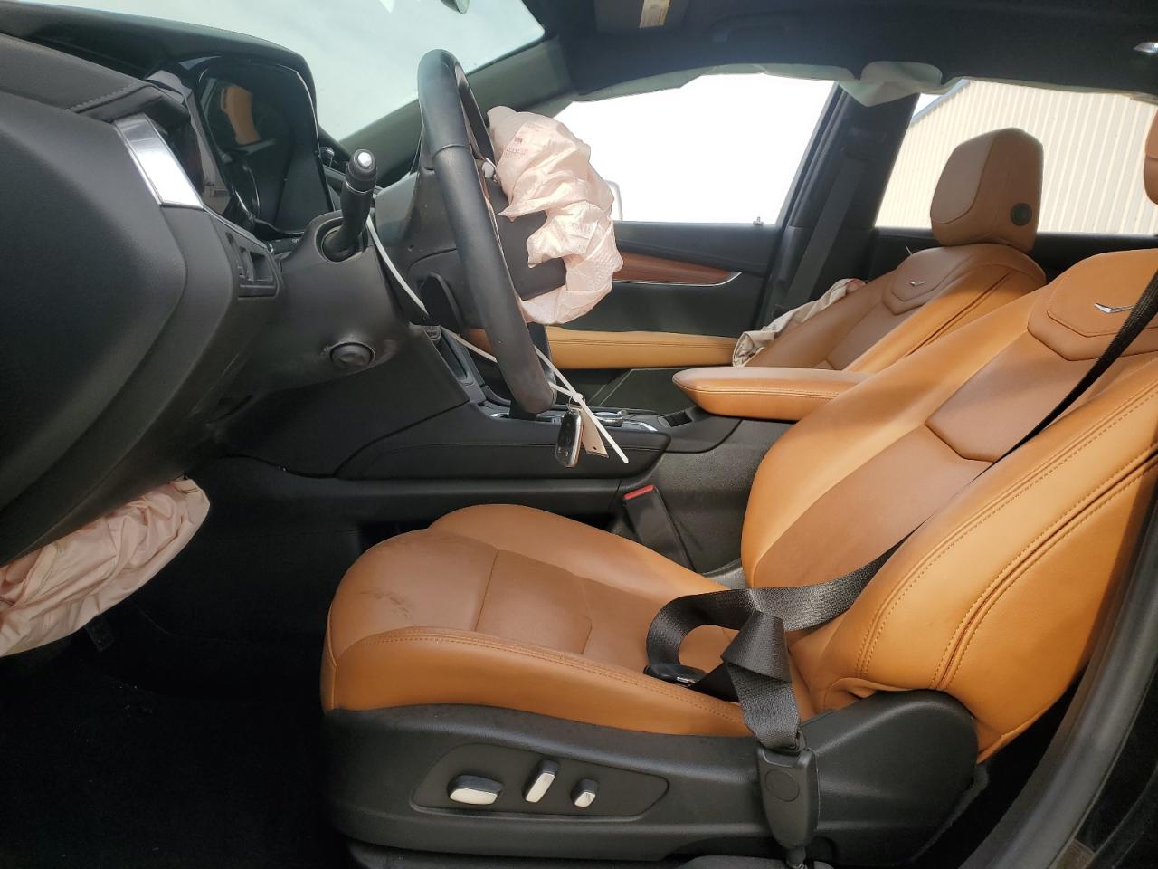2022 Cadillac XT5 - Image 7